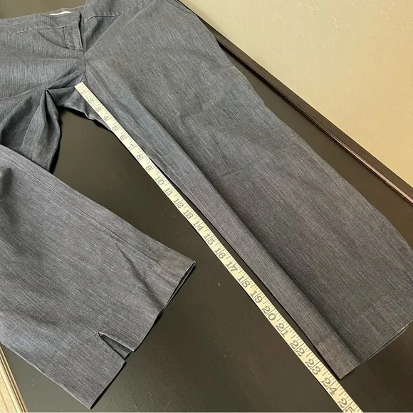 Loft Cotton blend cropped casual pant, lightweight, blue, size 4 - Picture 10 of 12